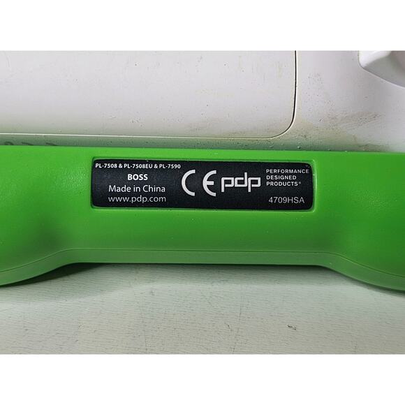 PDP BOSS Big Oversized Super Shell Wii Controller Case GREEN w/ Wiimote - Picture 8 of 13